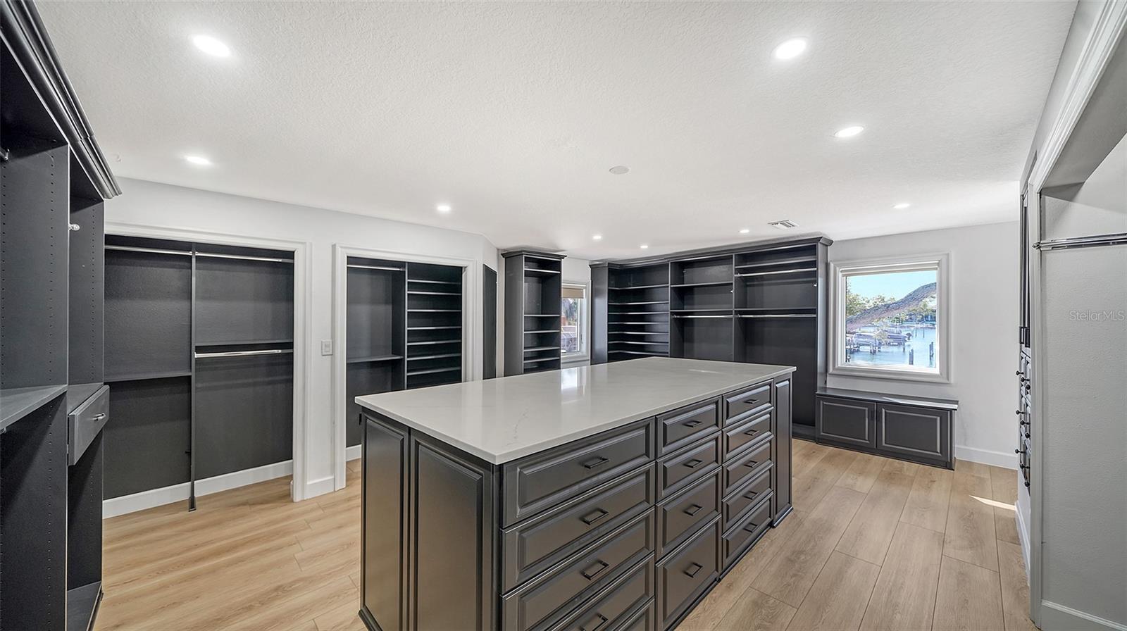 ACREAGE AND UNREC - Residential