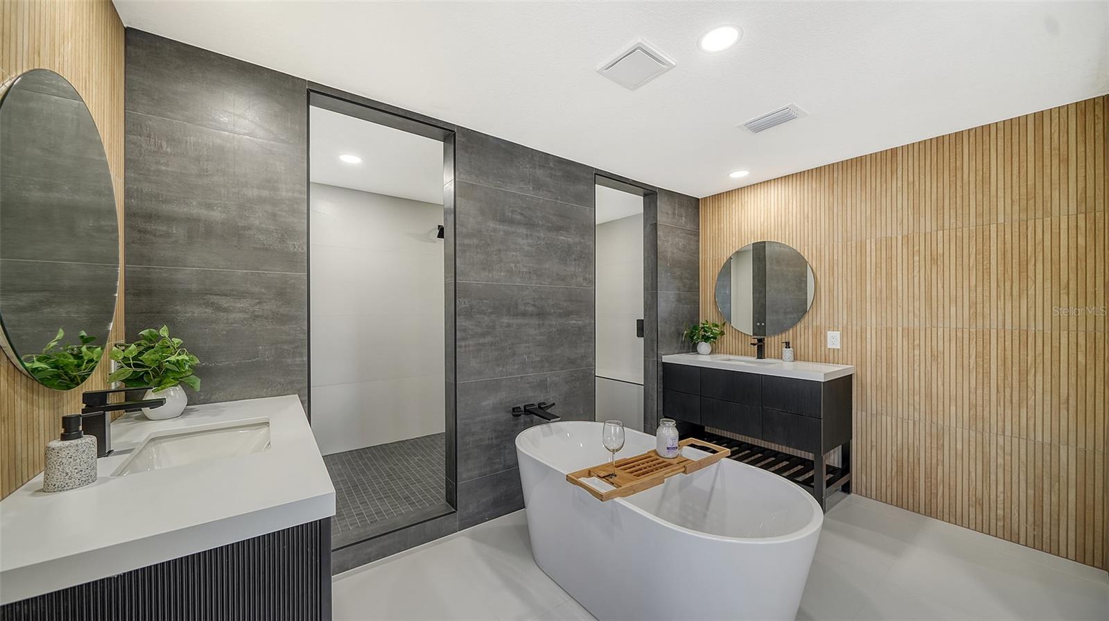 ACREAGE AND UNREC - Residential