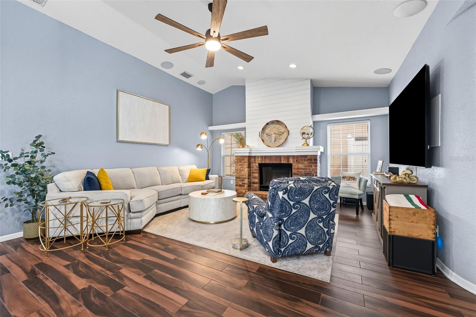 BAYSHORE TERRACE - Residential