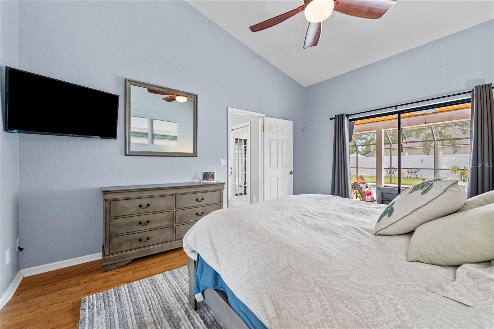 BAYSHORE TERRACE - Residential