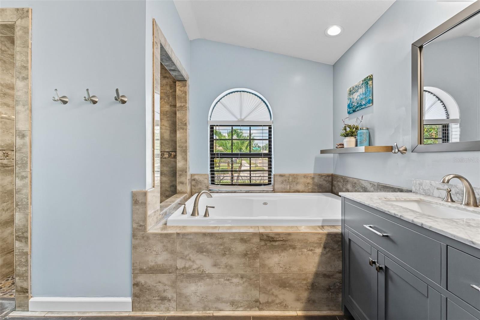 BAYSHORE TERRACE - Residential