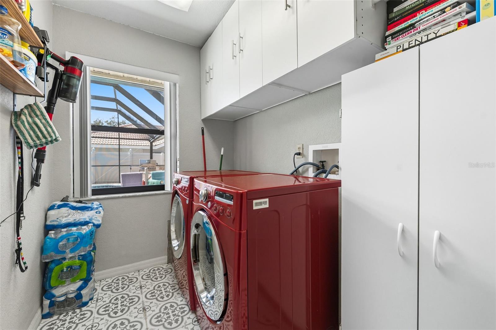 BAYSHORE TERRACE - Residential