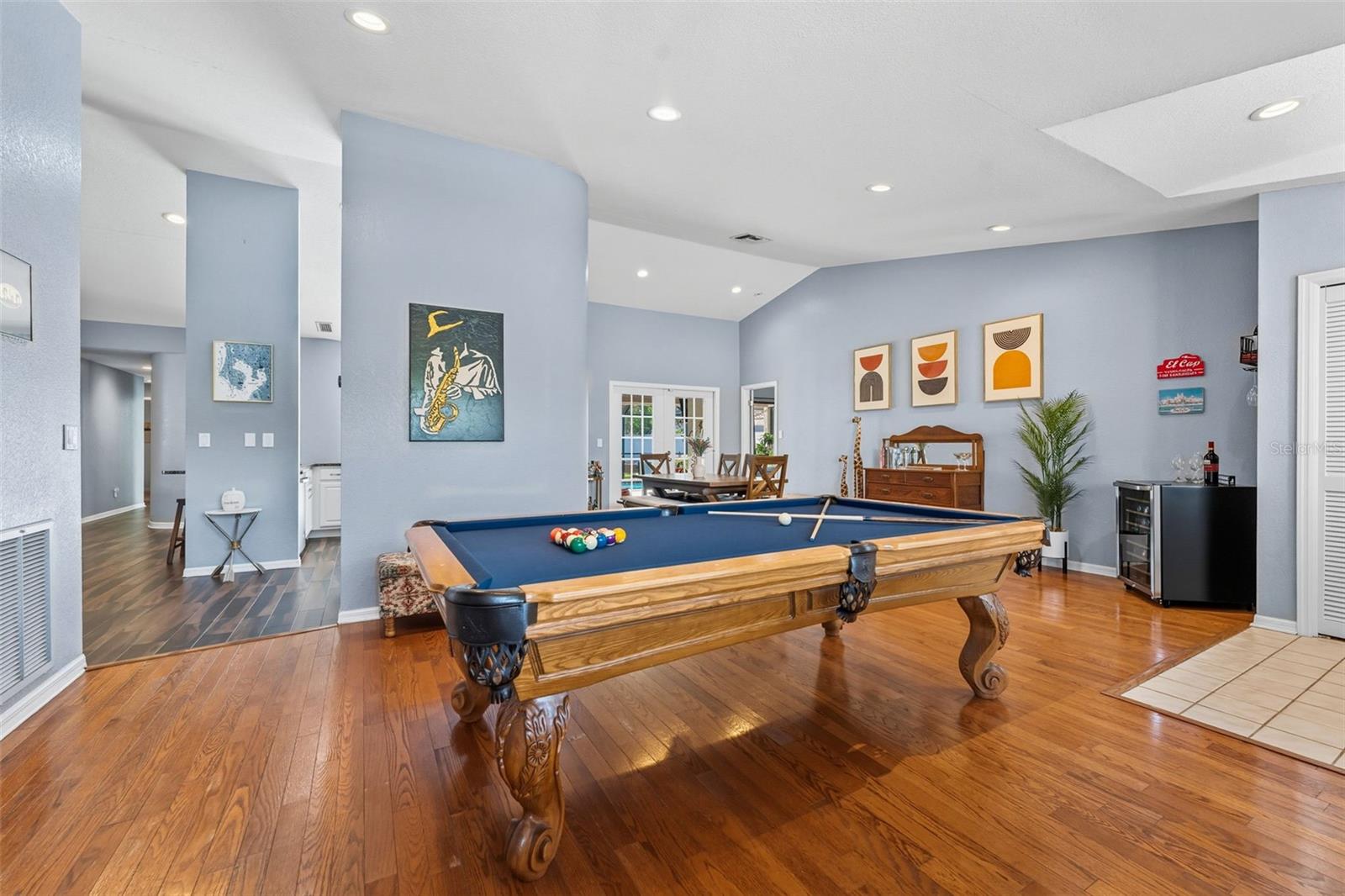 BAYSHORE TERRACE - Residential