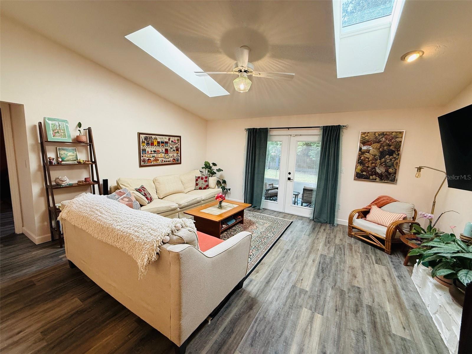 DEER RUN II - Residential