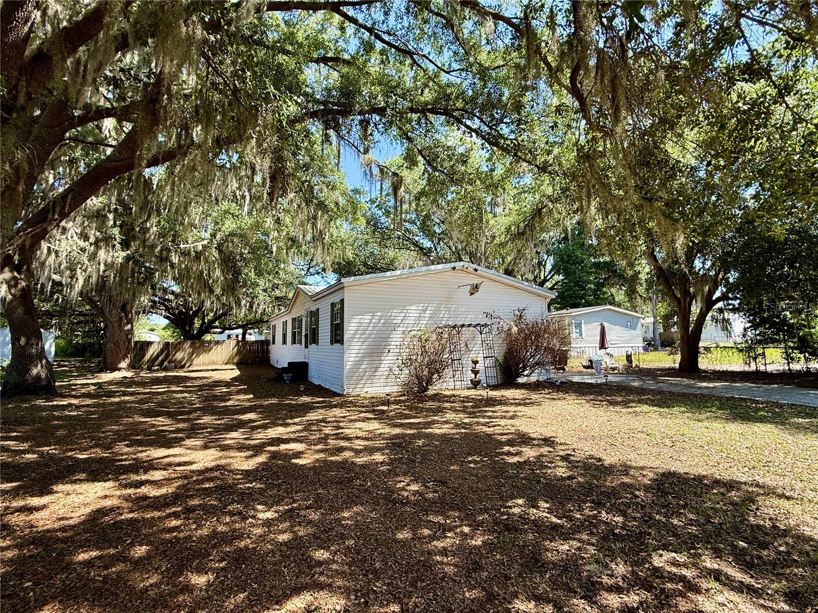 ROLLINGLEN PH 01 - Residential