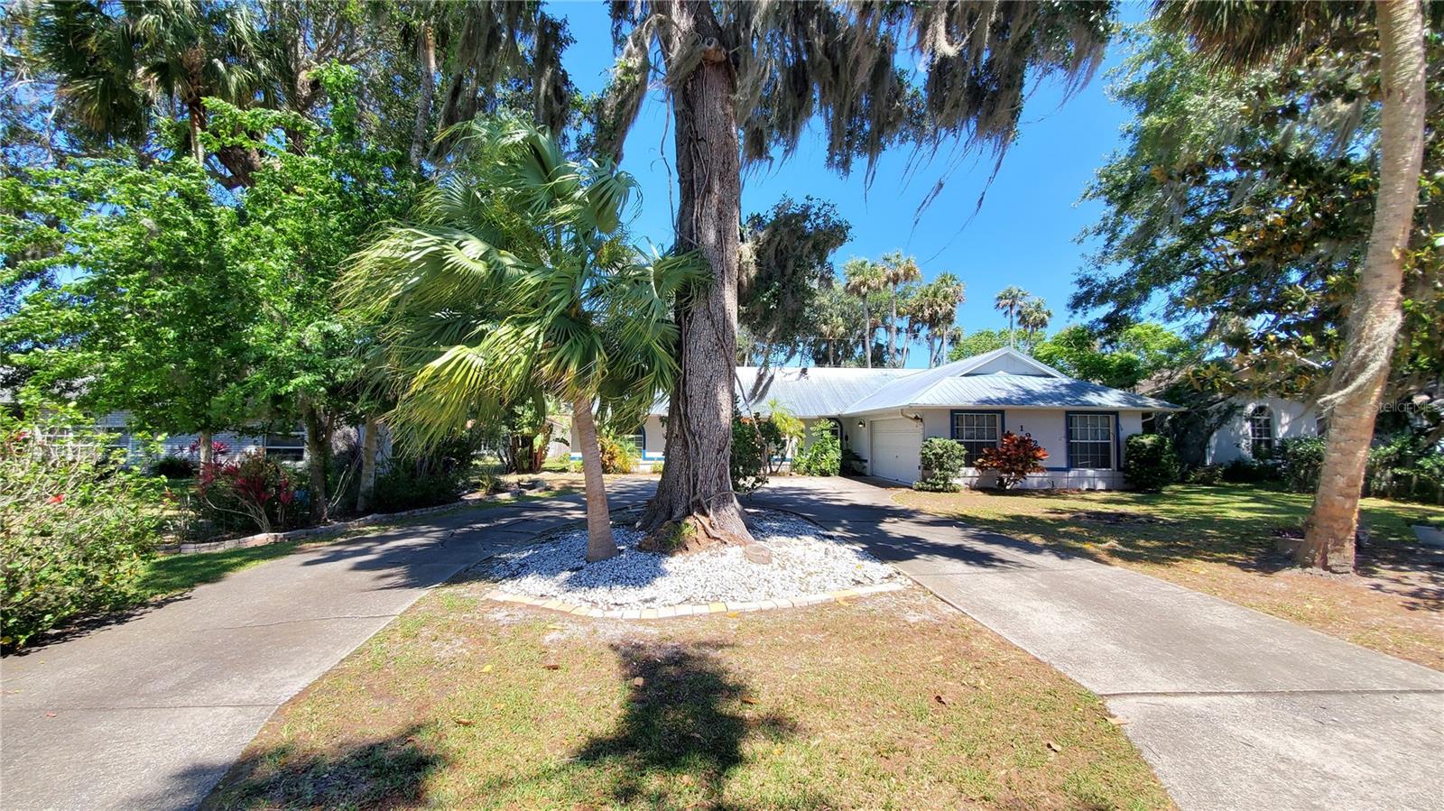1927 ORANGE TREE DRIVE