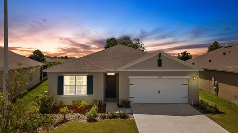 A home in LAKELAND