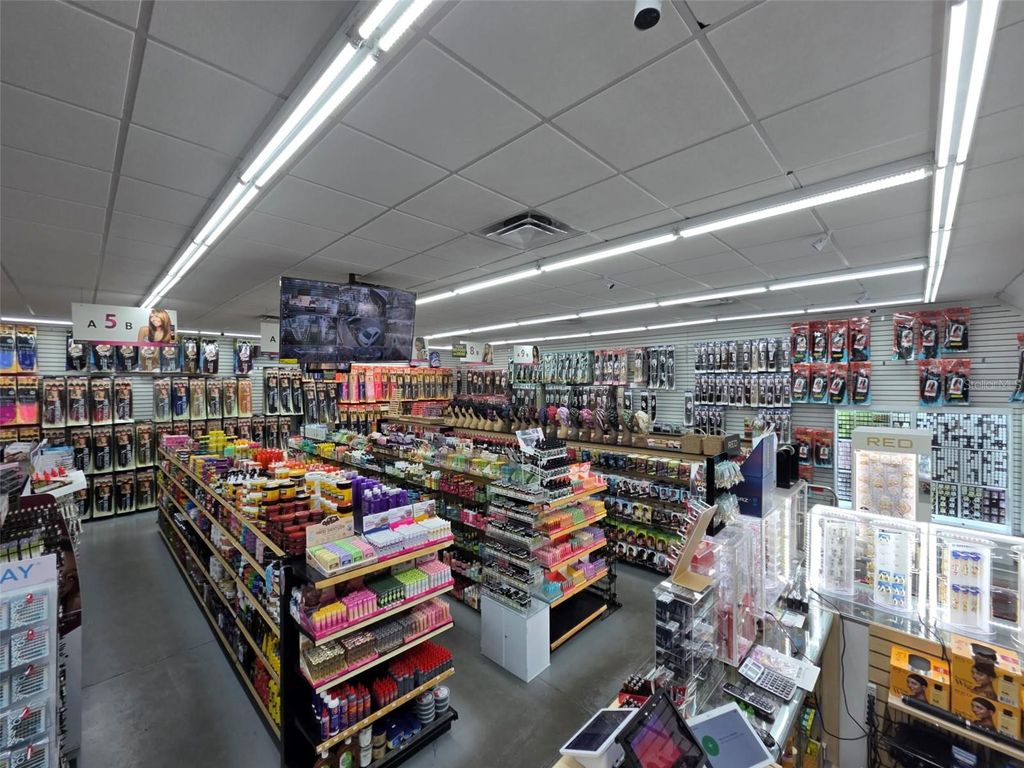 Photo of Tampa, FL 33605 (MLS # TB8477956)