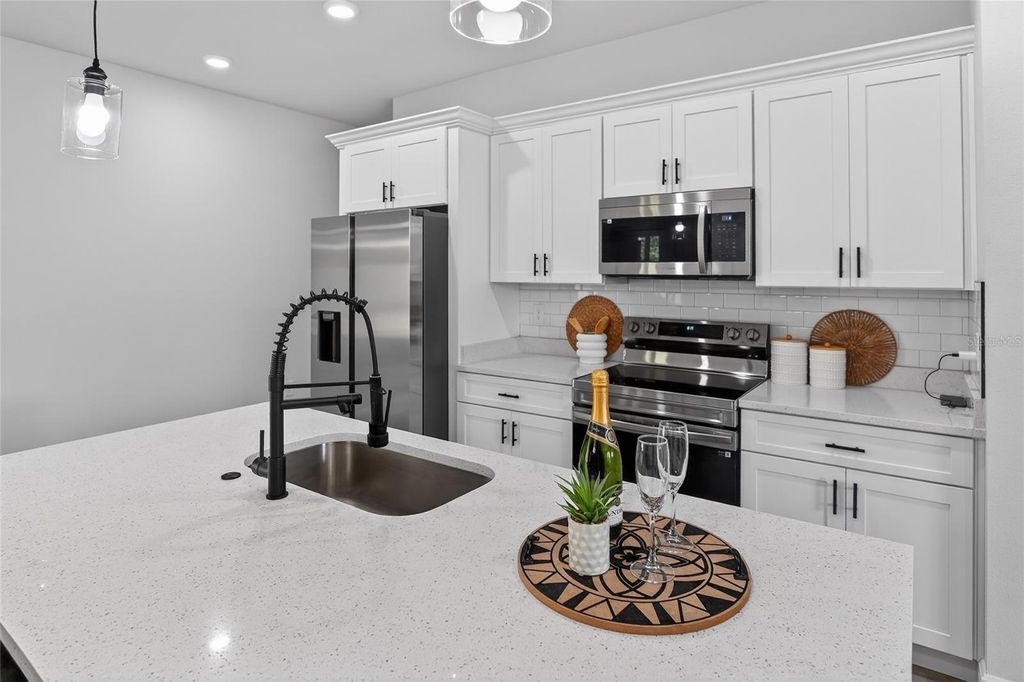 Photo of 1557 W Elder Lane, Citrus Springs, FL 34434 (MLS # O6378483)