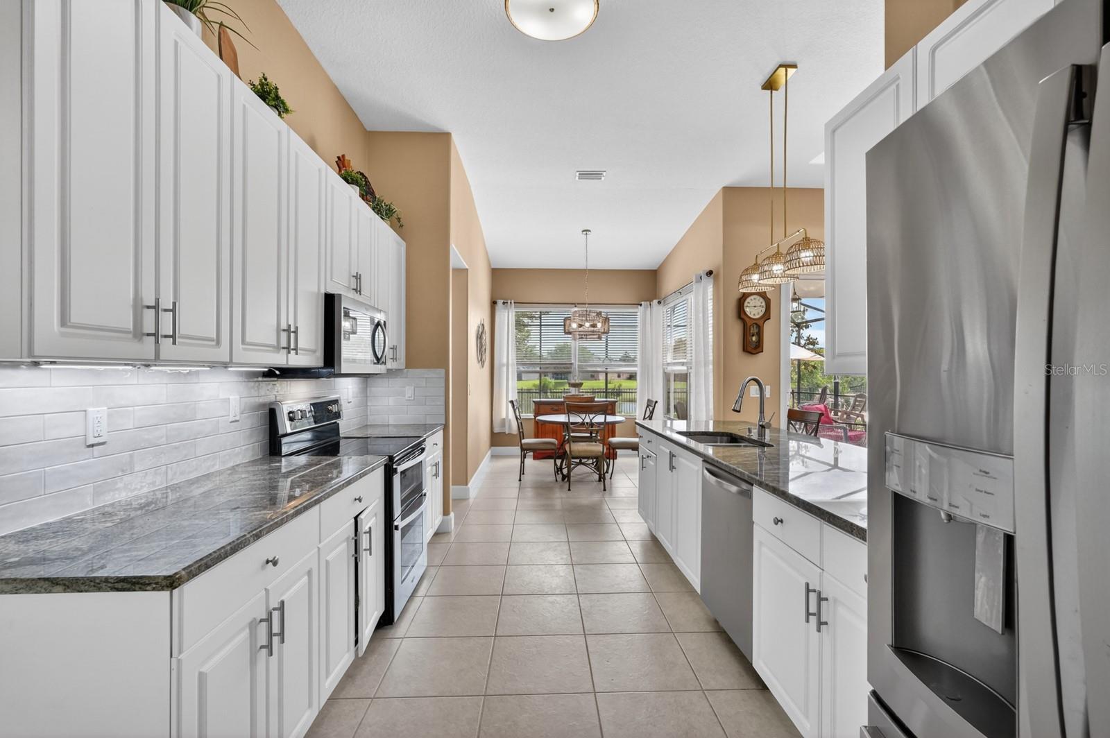 BREAKAWAY TR PH 03 UNIT 2B - Residential