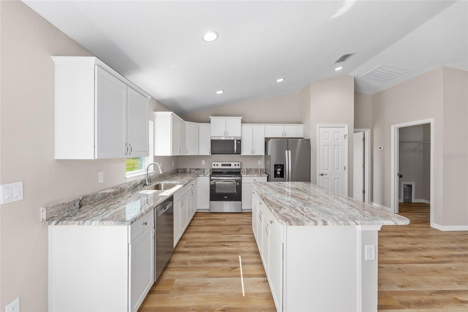 DUNNELLON OAKS - Residential