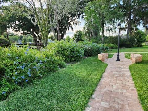 Tiny photo for 9041 SW 14th Avenue, Ocala, FL 34476 (MLS # OM724844)