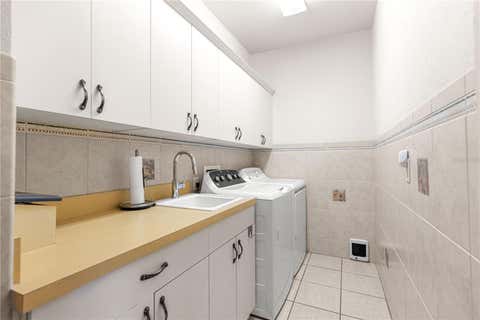 Tiny photo for 9041 SW 14th Avenue, Ocala, FL 34476 (MLS # OM724844)