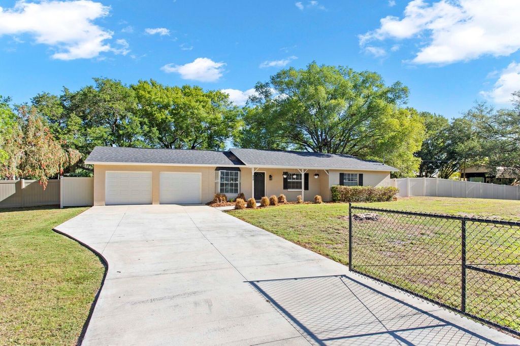 Photo of 9608 Springbrook Drive, Riverview, FL 33578 (MLS # TB8500186)