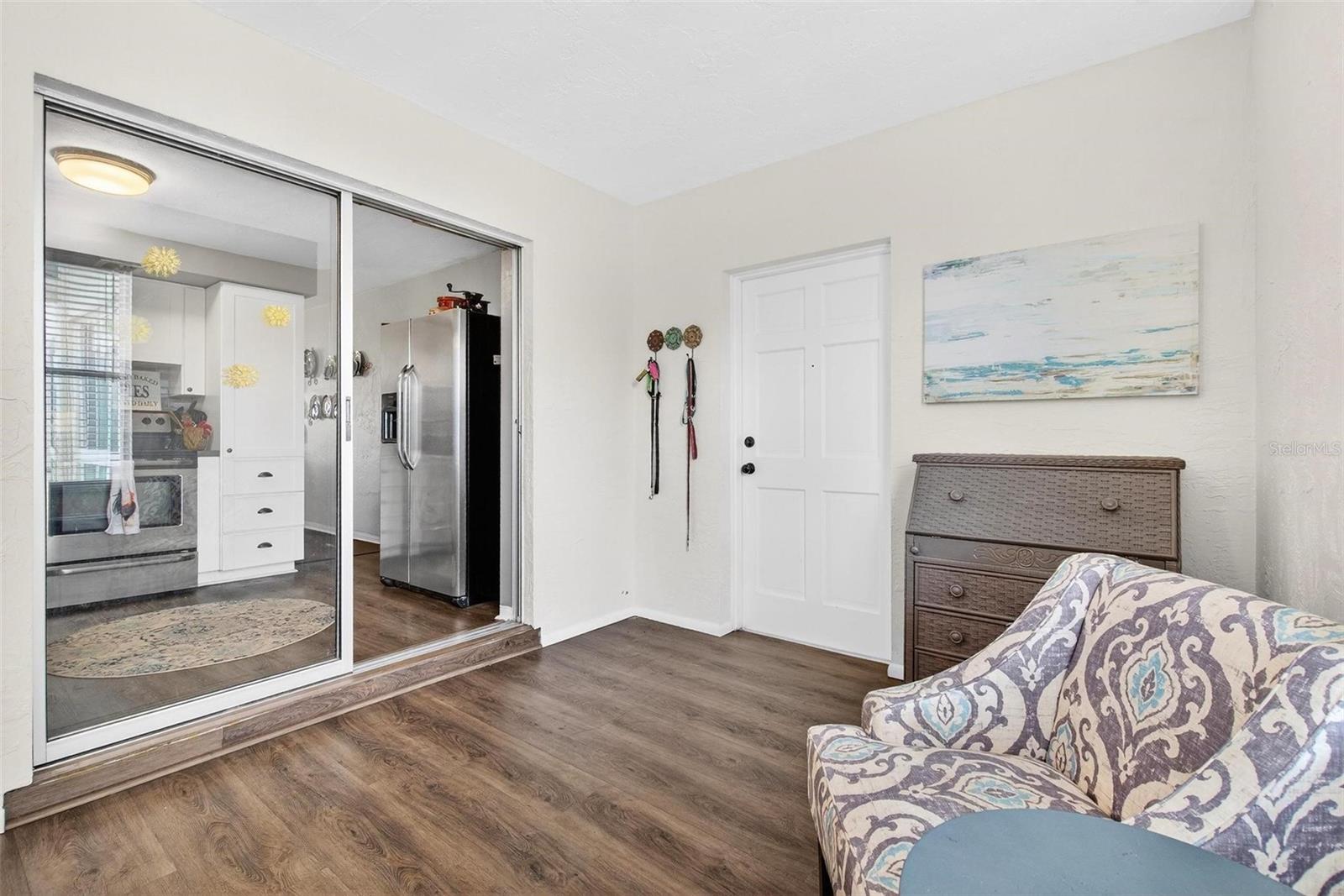 ON TOP OF THE WORLD - Residential