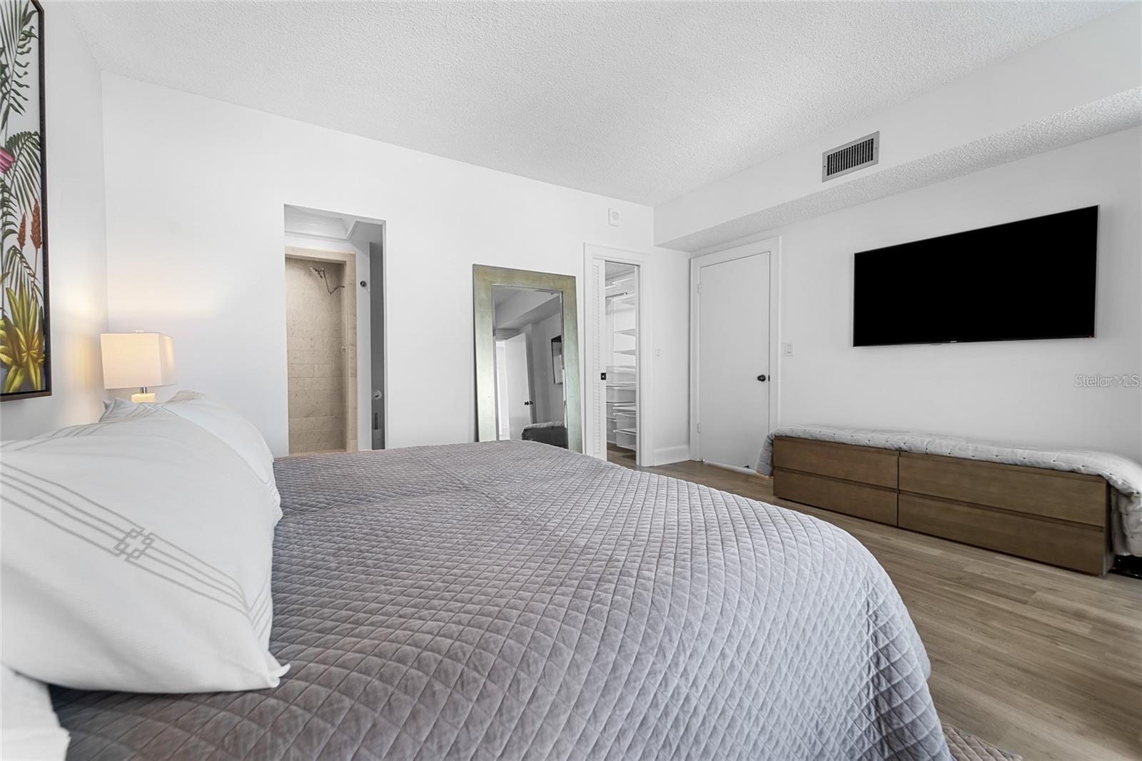 BEAU MONDE CONDO - Residential Lease