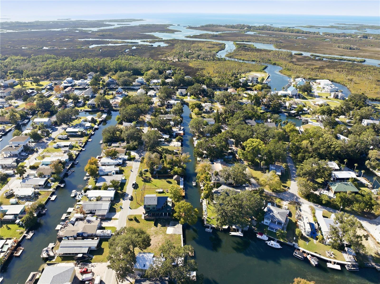 WEEKI WACHEE GARDENS - Land