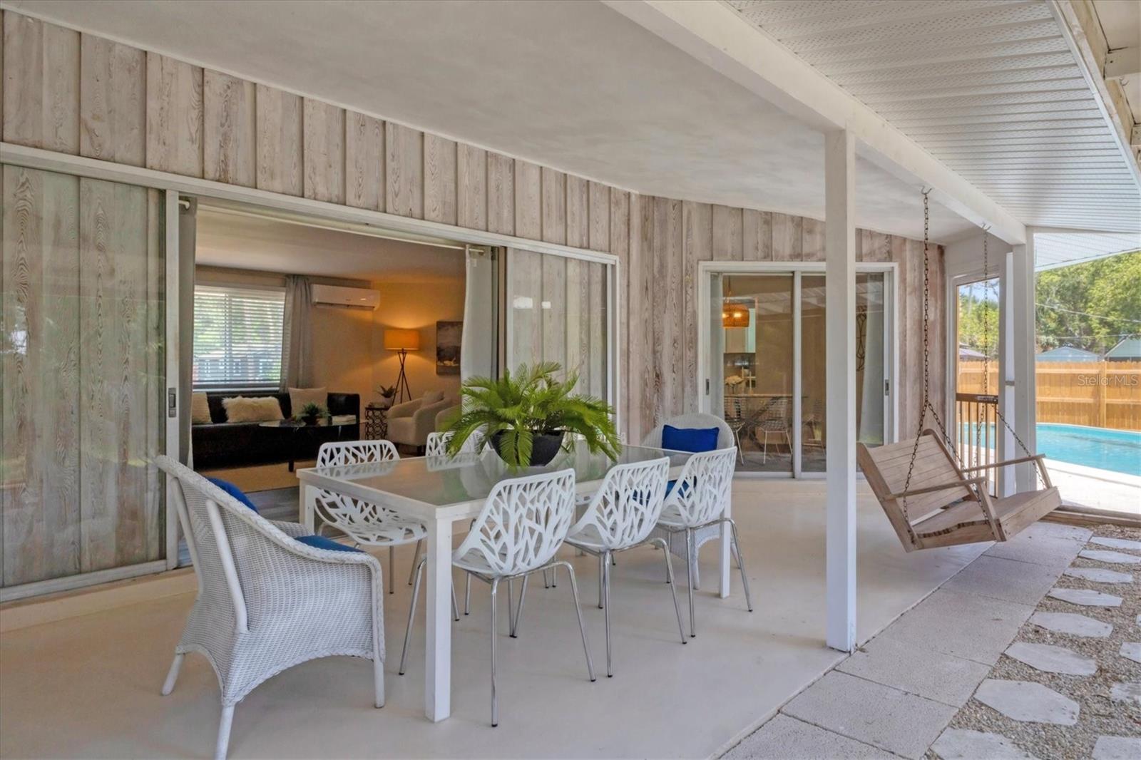 FLORA VILLA - Residential