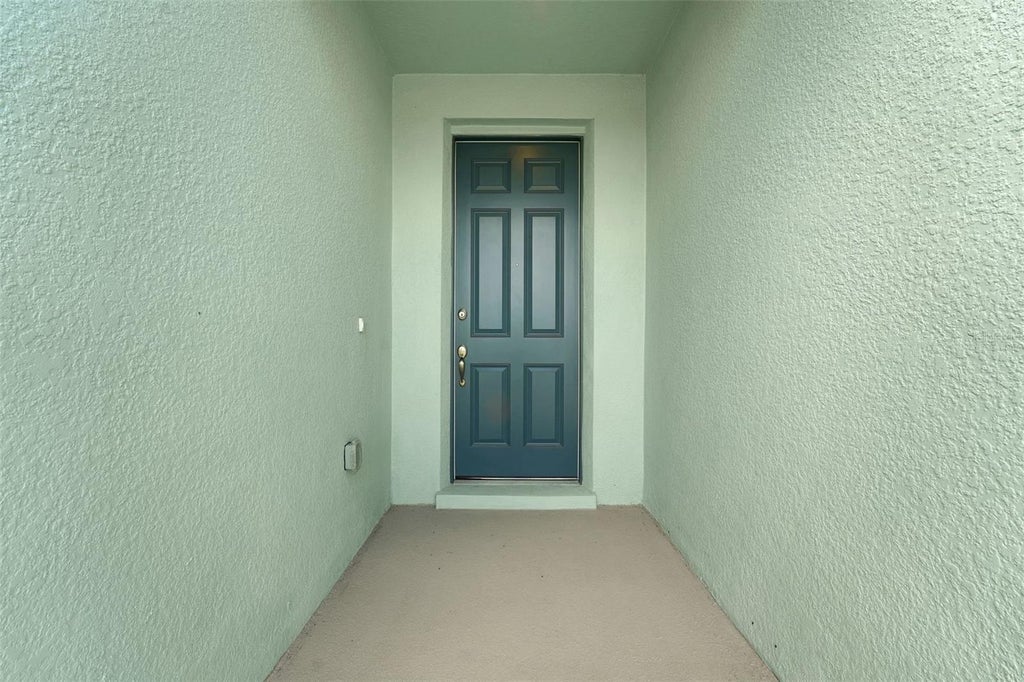 Photo of 1044 Luke Avenue, Winter Haven, FL 33881 (MLS # G5118811)