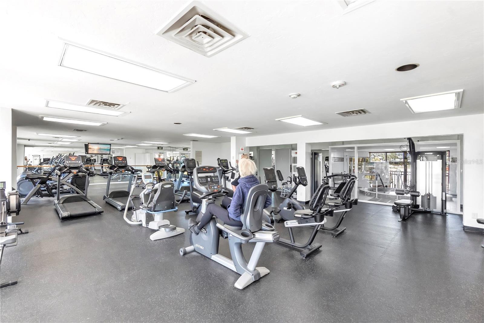 GULF & BAY CLUB PH3 - Residential