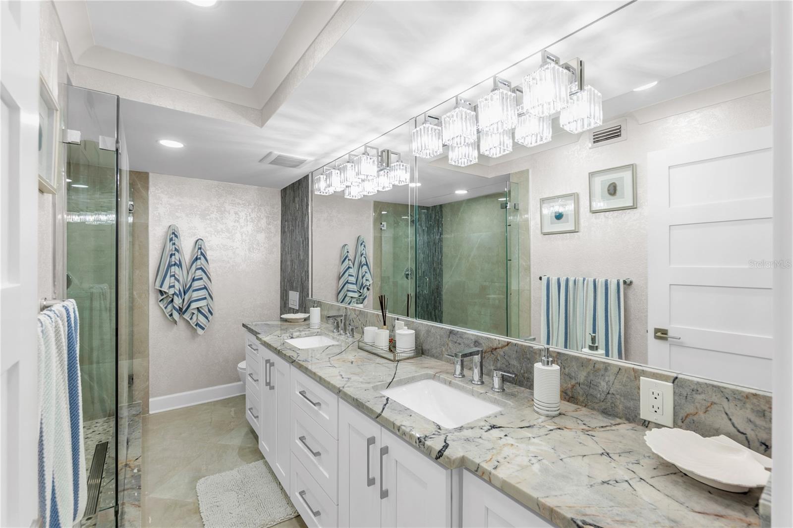 GULF & BAY CLUB PH3 - Residential