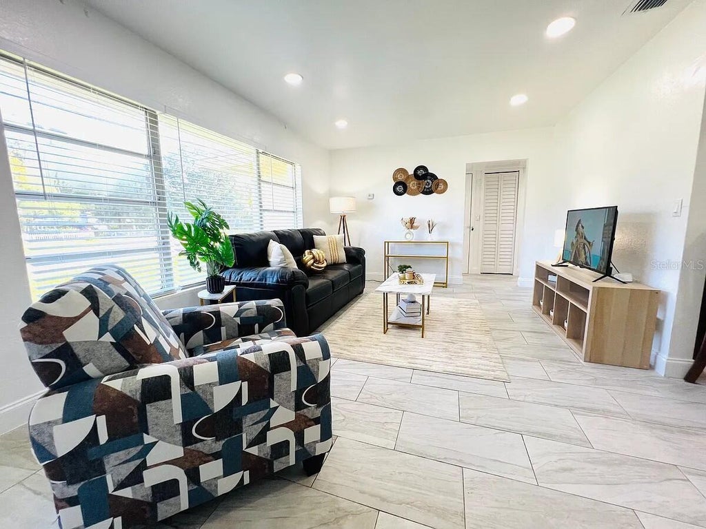Photo of 1169 Drew Street, Clearwater, FL 33755 (MLS # O6416051)