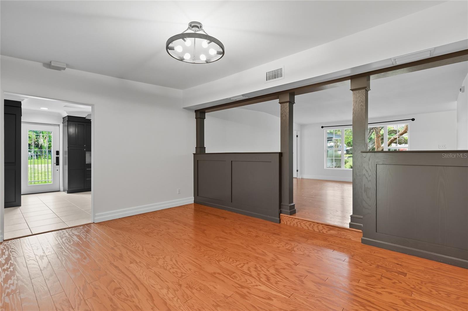LAKE FOREST PARK - Residential Lease