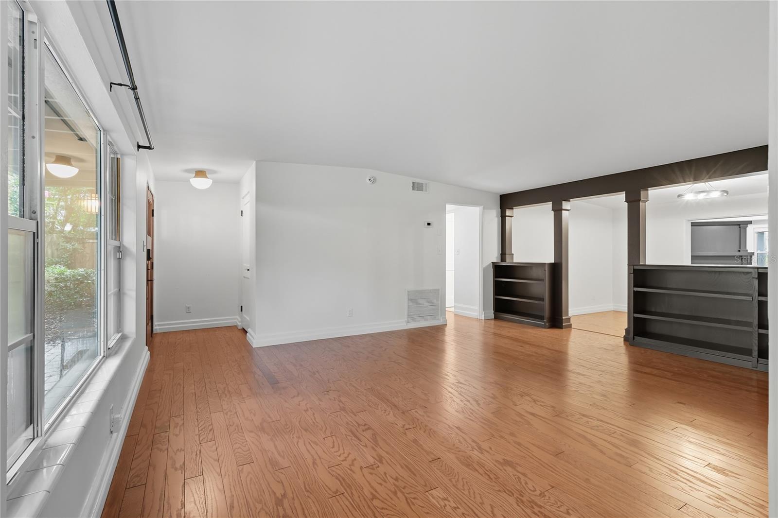 LAKE FOREST PARK - Residential Lease