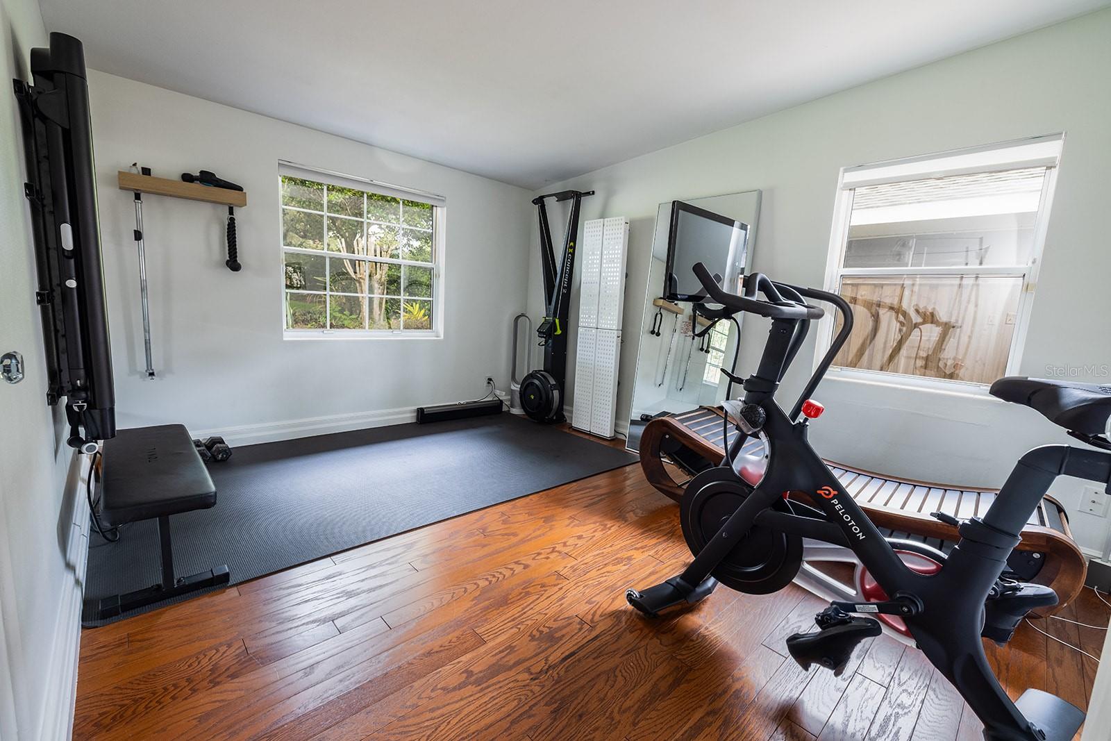 LAKE FOREST PARK - Residential Lease