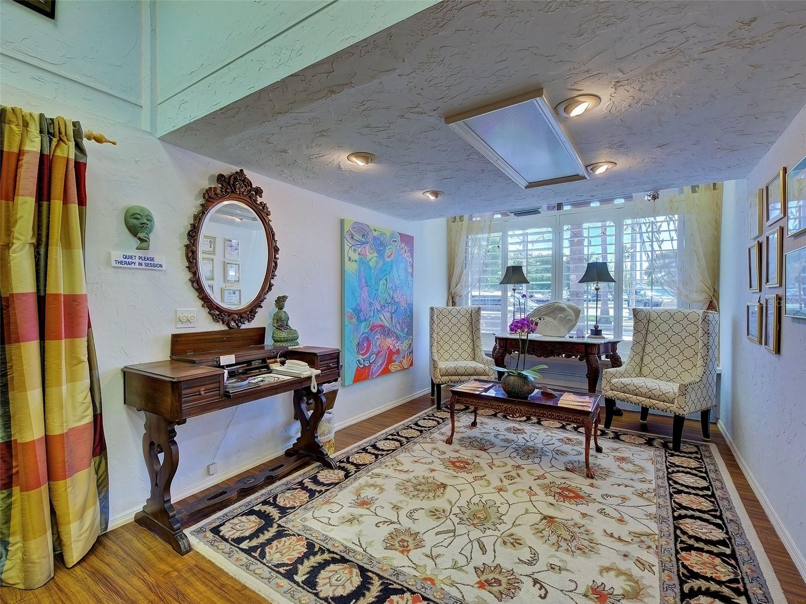 VENICE CENTRE - Commercial Sale