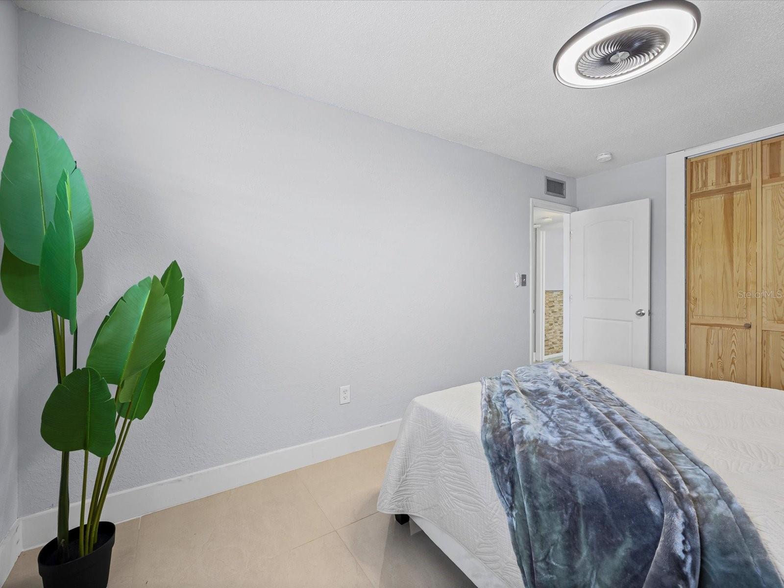 ARAGON CONDO - Residential