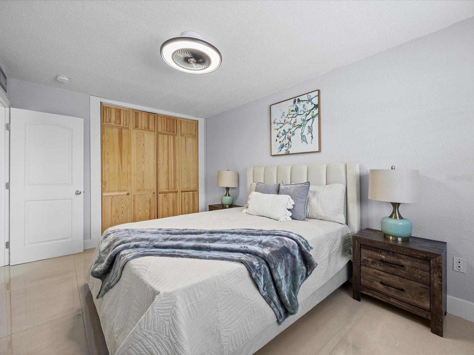 ARAGON CONDO - Residential