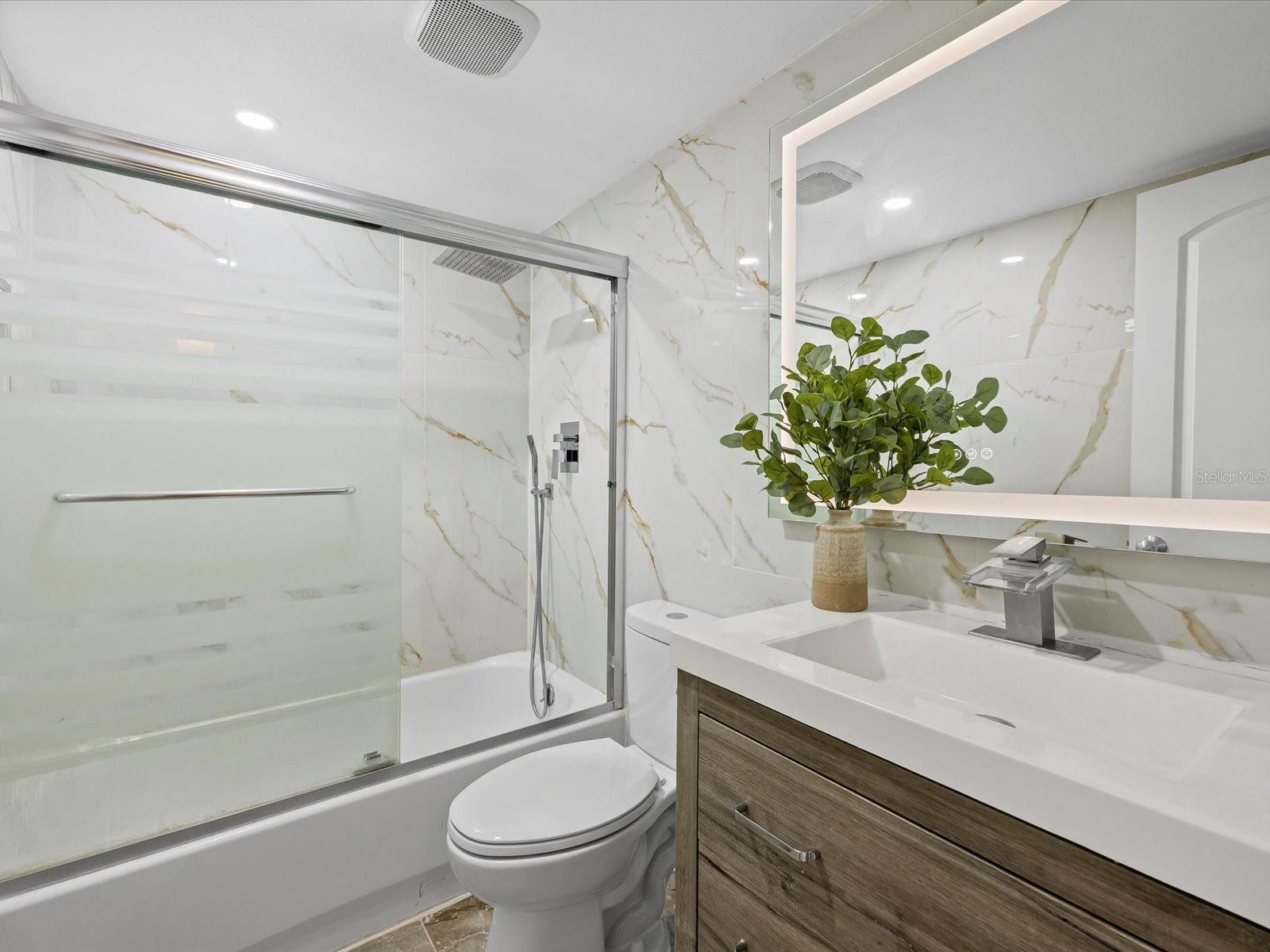 ARAGON CONDO - Residential