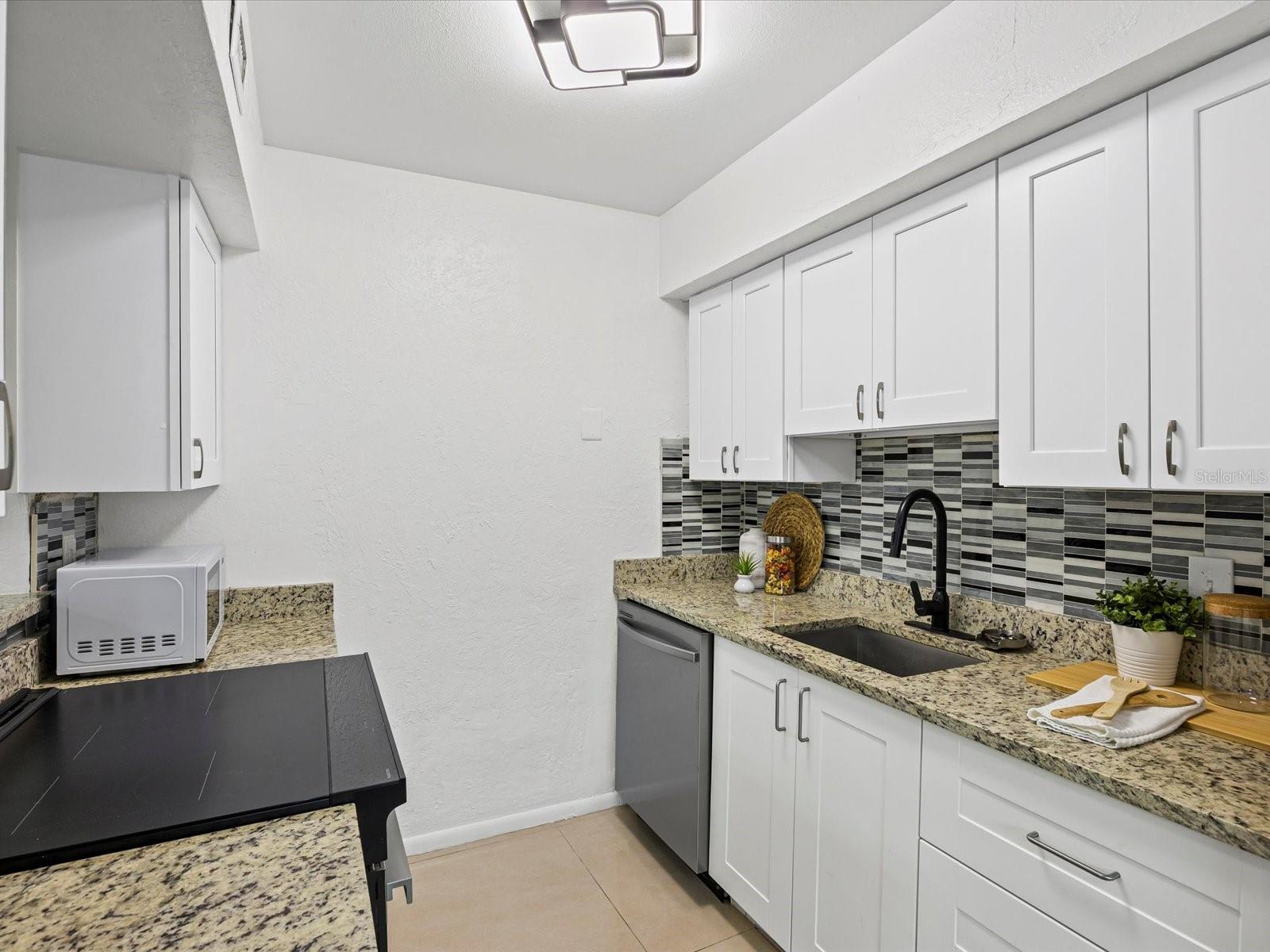 ARAGON CONDO - Residential