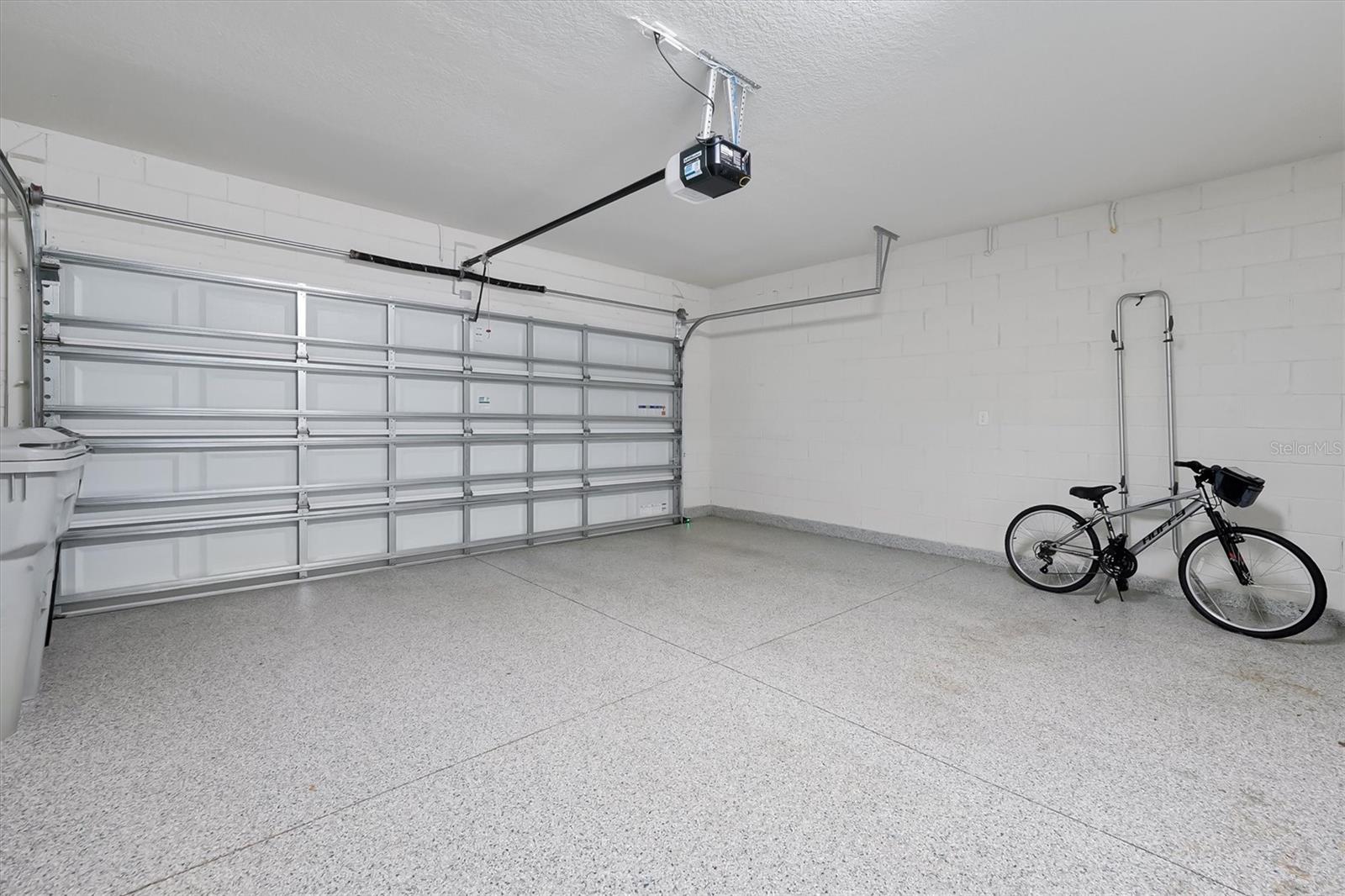 WINDING MDWS - Residential