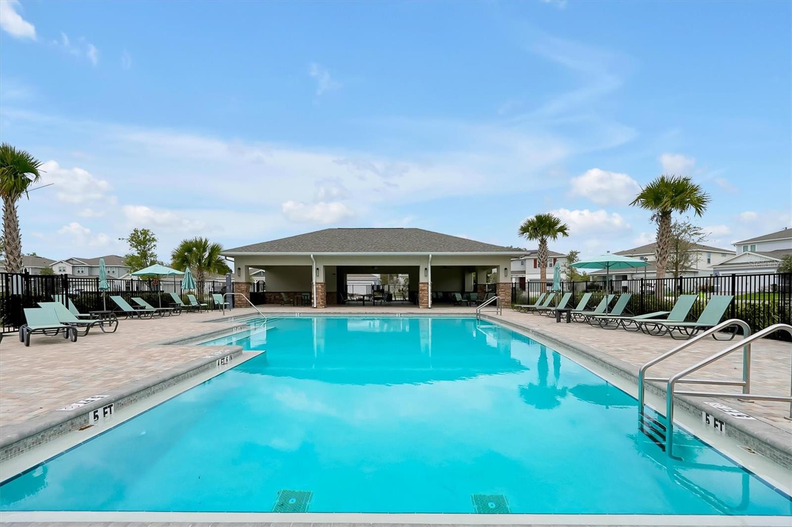 WINDING MDWS - Residential