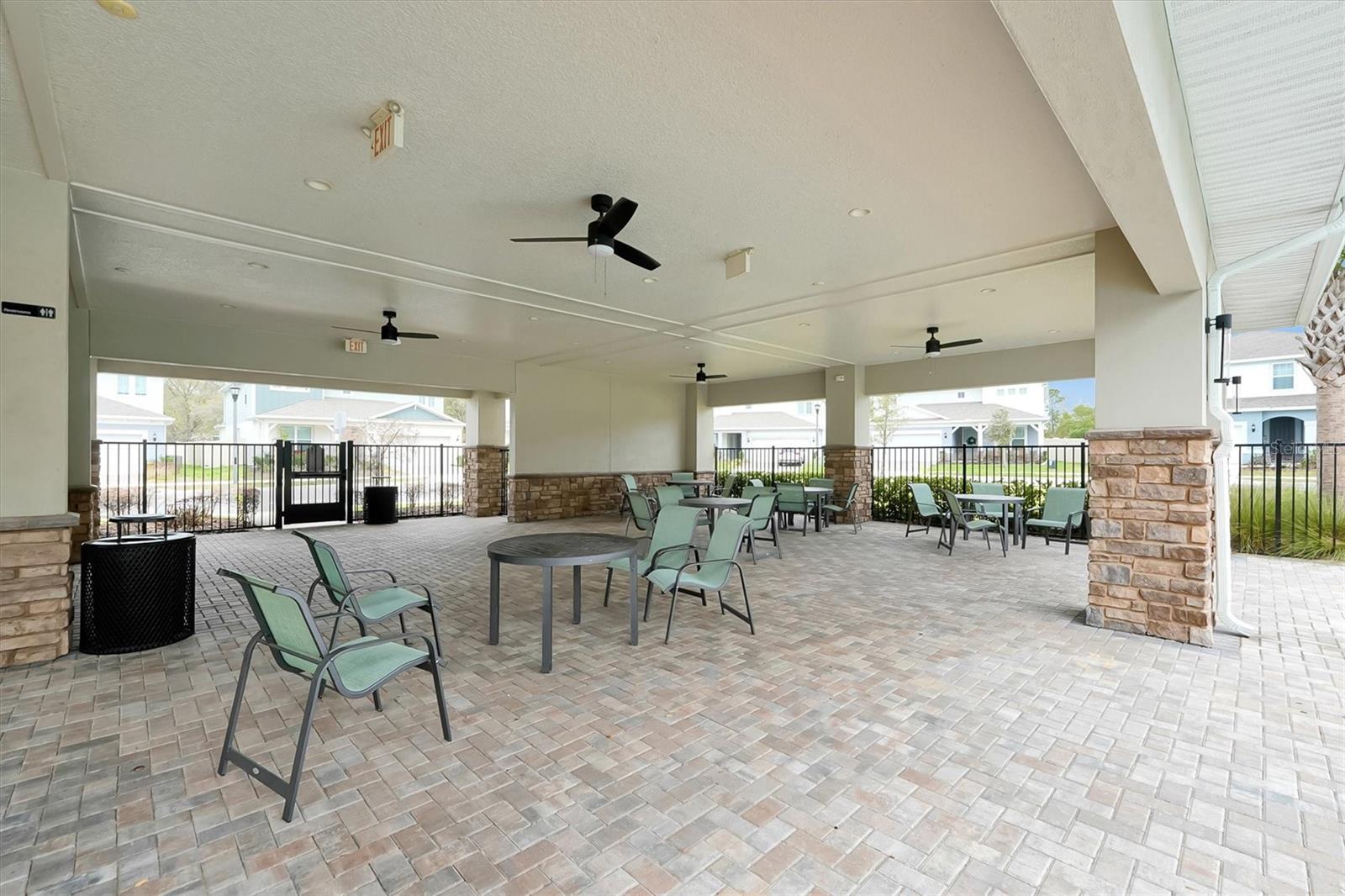 WINDING MDWS - Residential