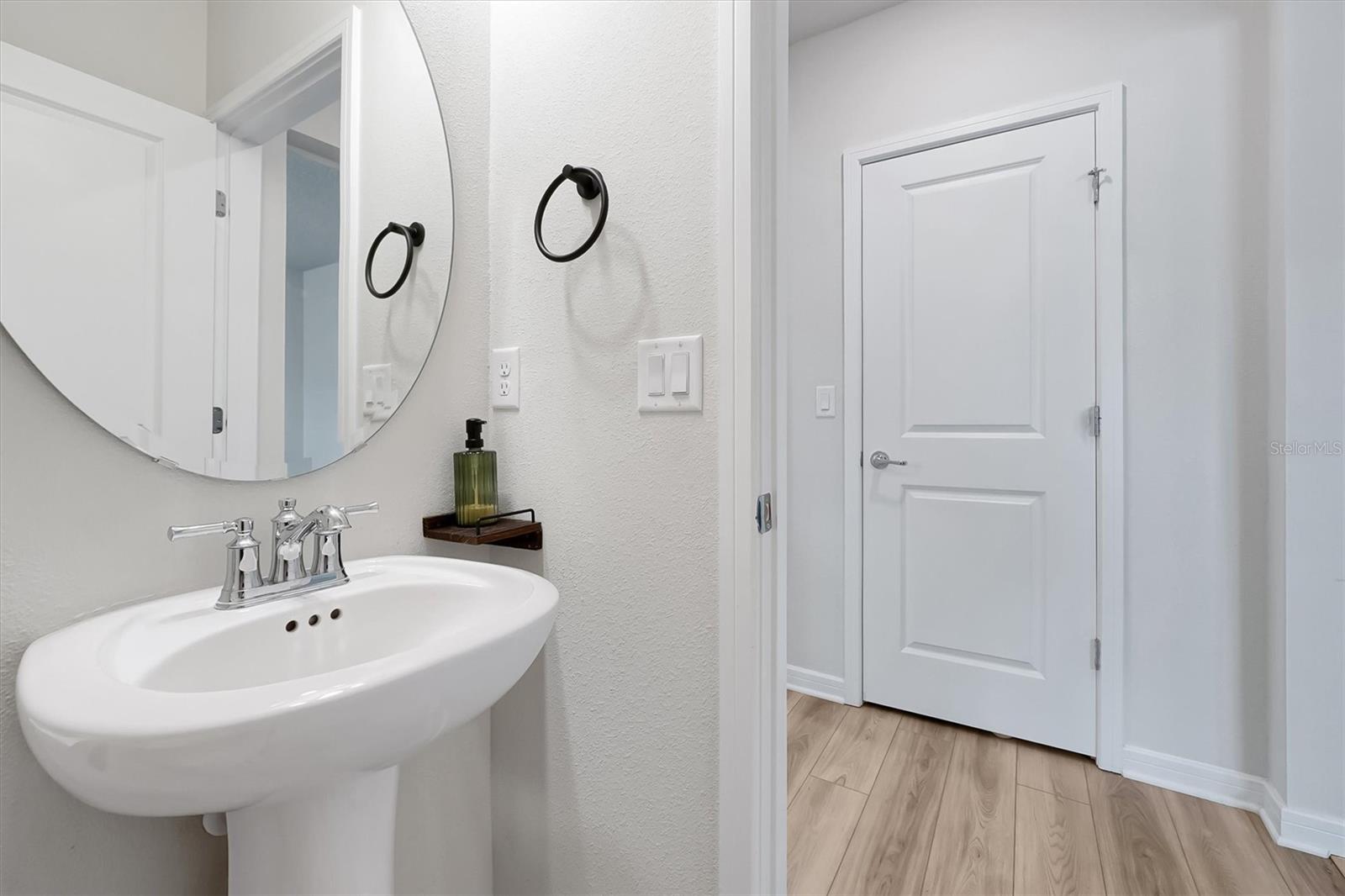 WINDING MDWS - Residential