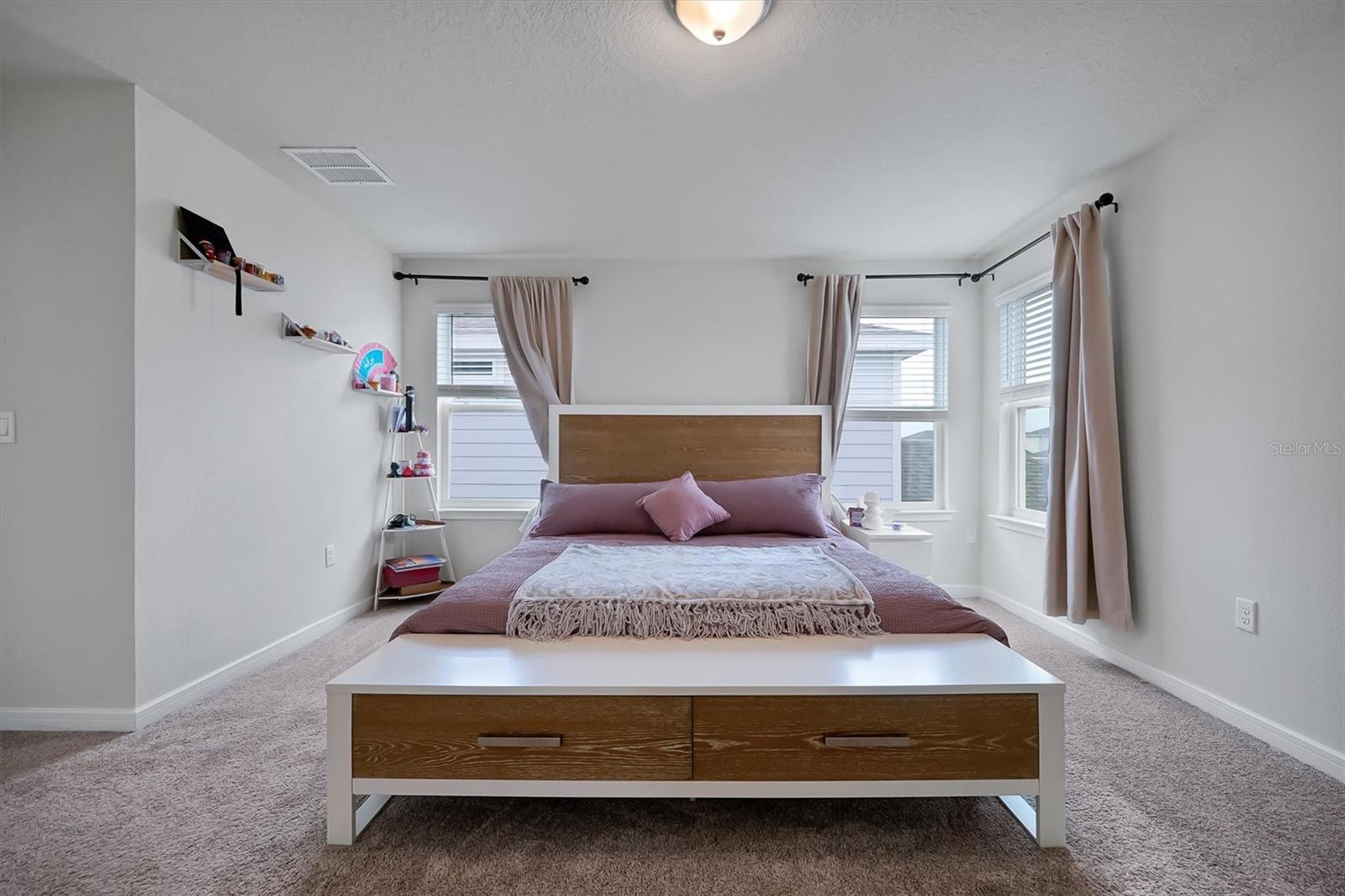 WINDING MDWS - Residential