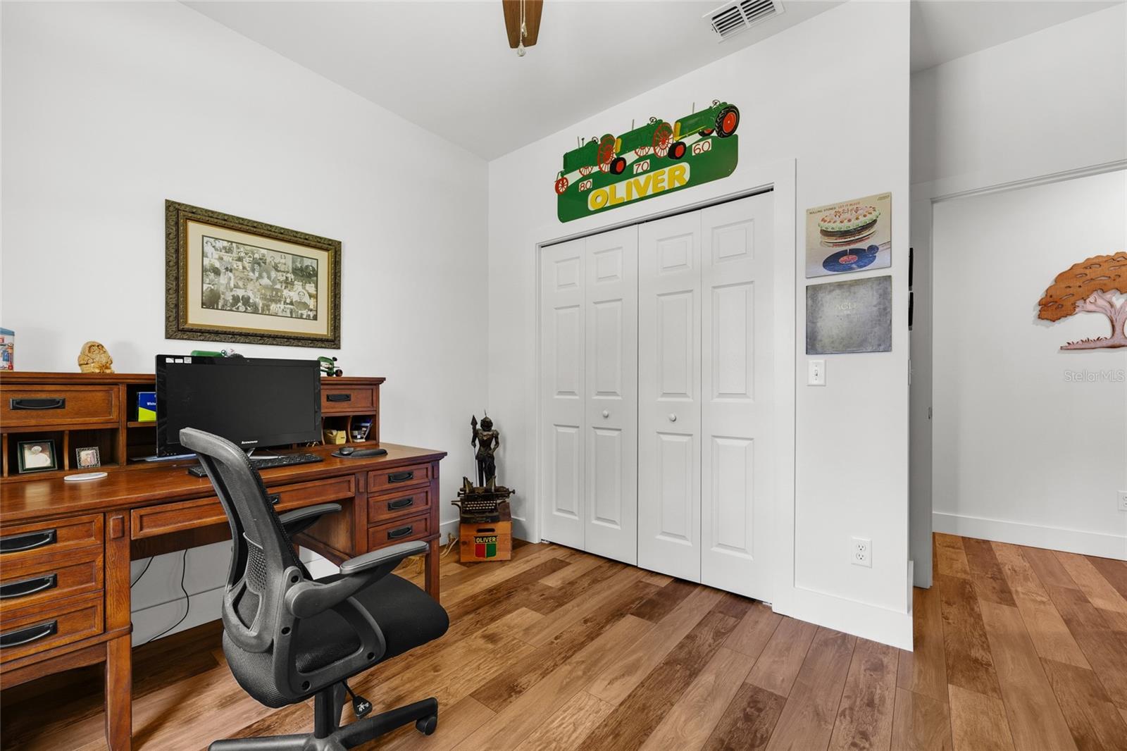 CHESBOROUGHS CORNER FIRST ADD - Residential