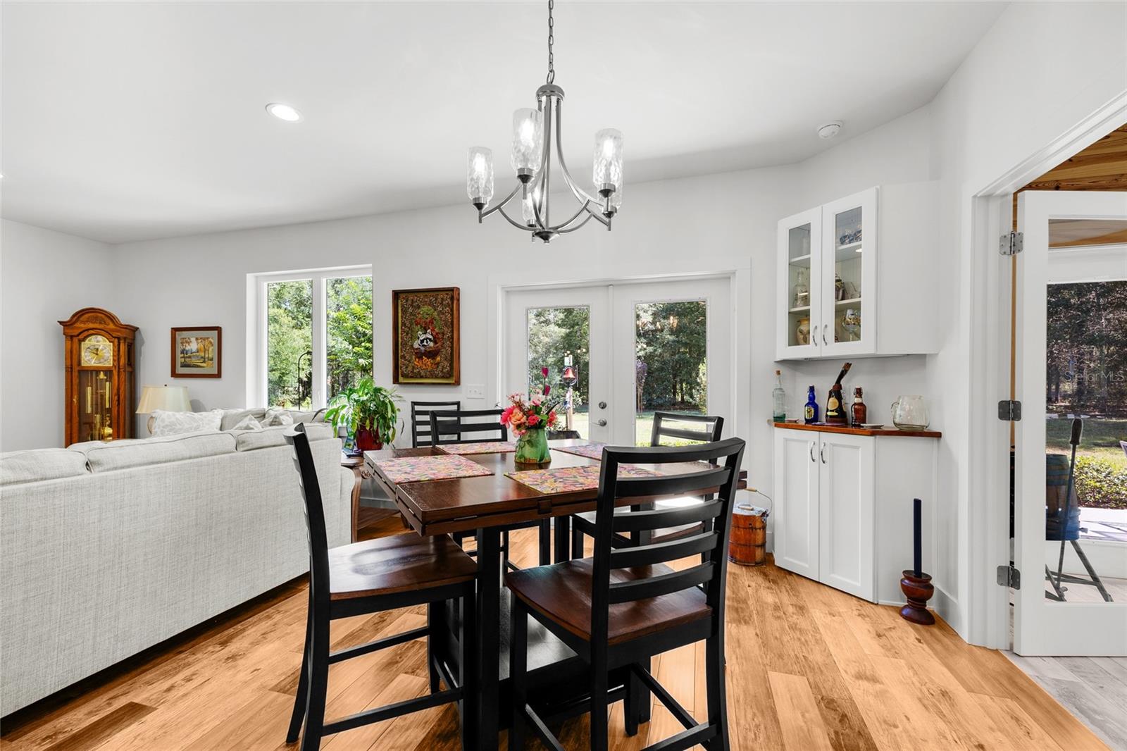 CHESBOROUGHS CORNER FIRST ADD - Residential