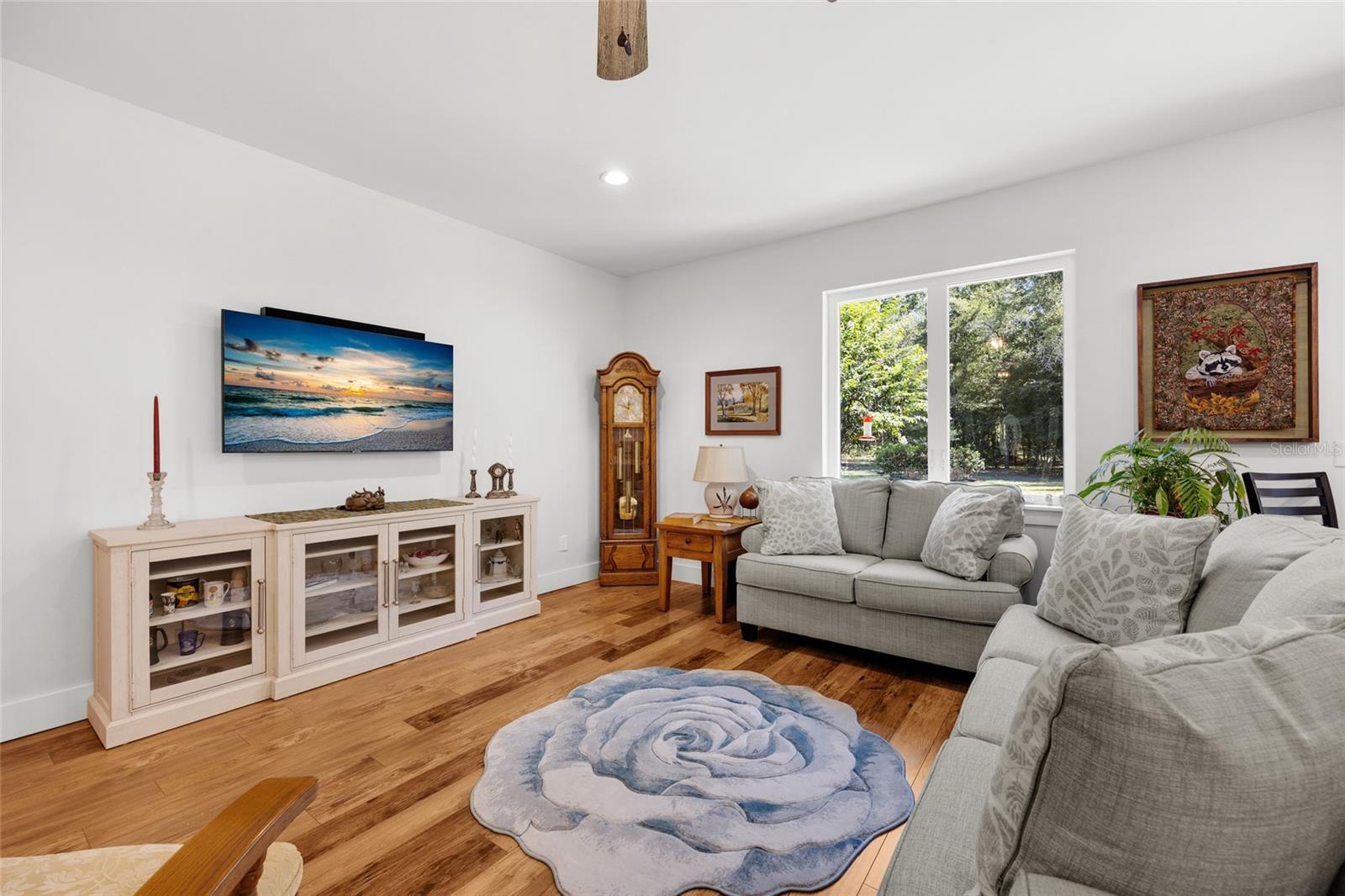 CHESBOROUGHS CORNER FIRST ADD - Residential