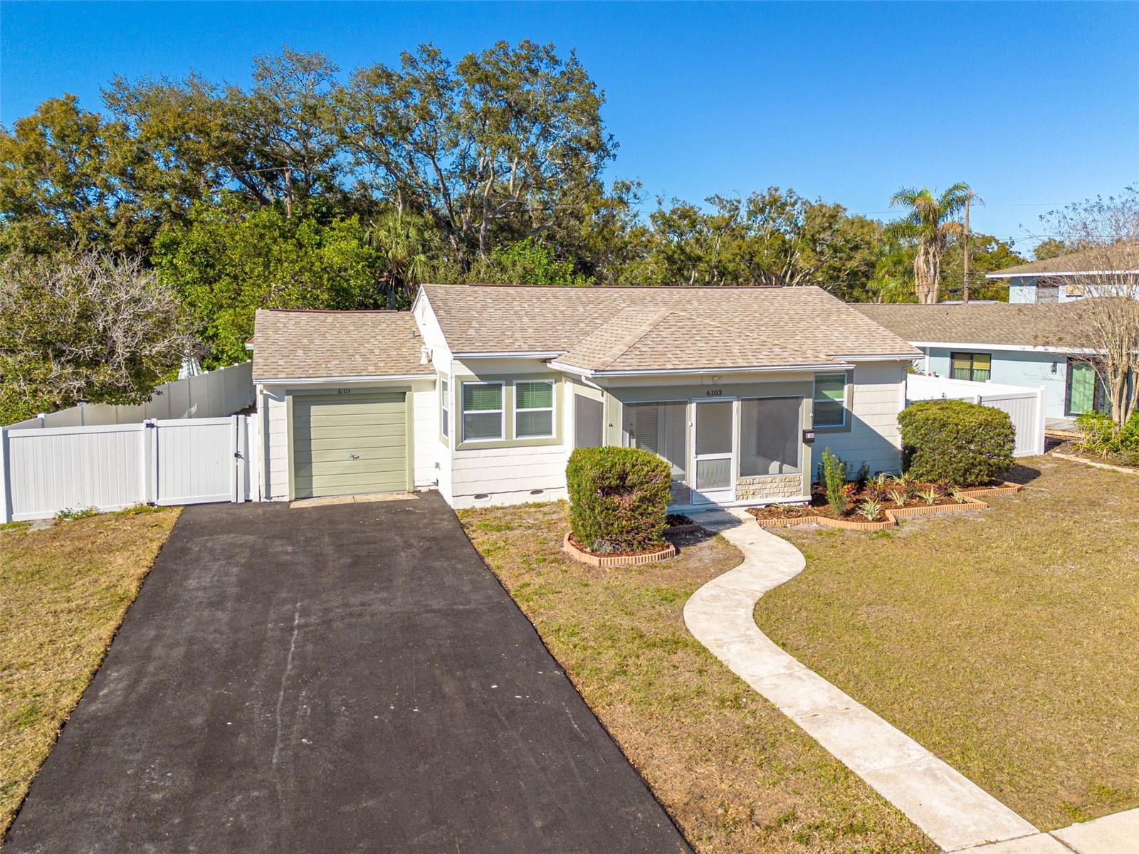 EAGLE CREST - Residential