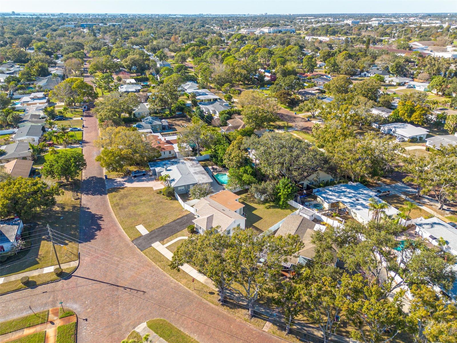 EAGLE CREST - Residential