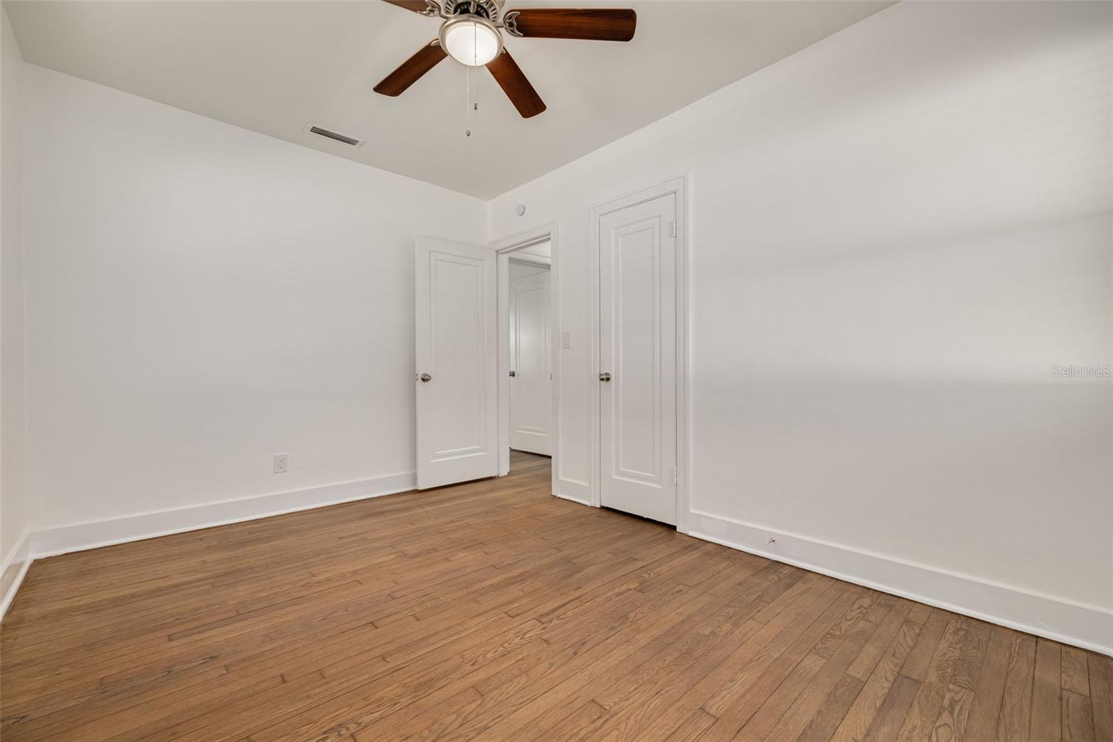 EAGLE CREST - Residential