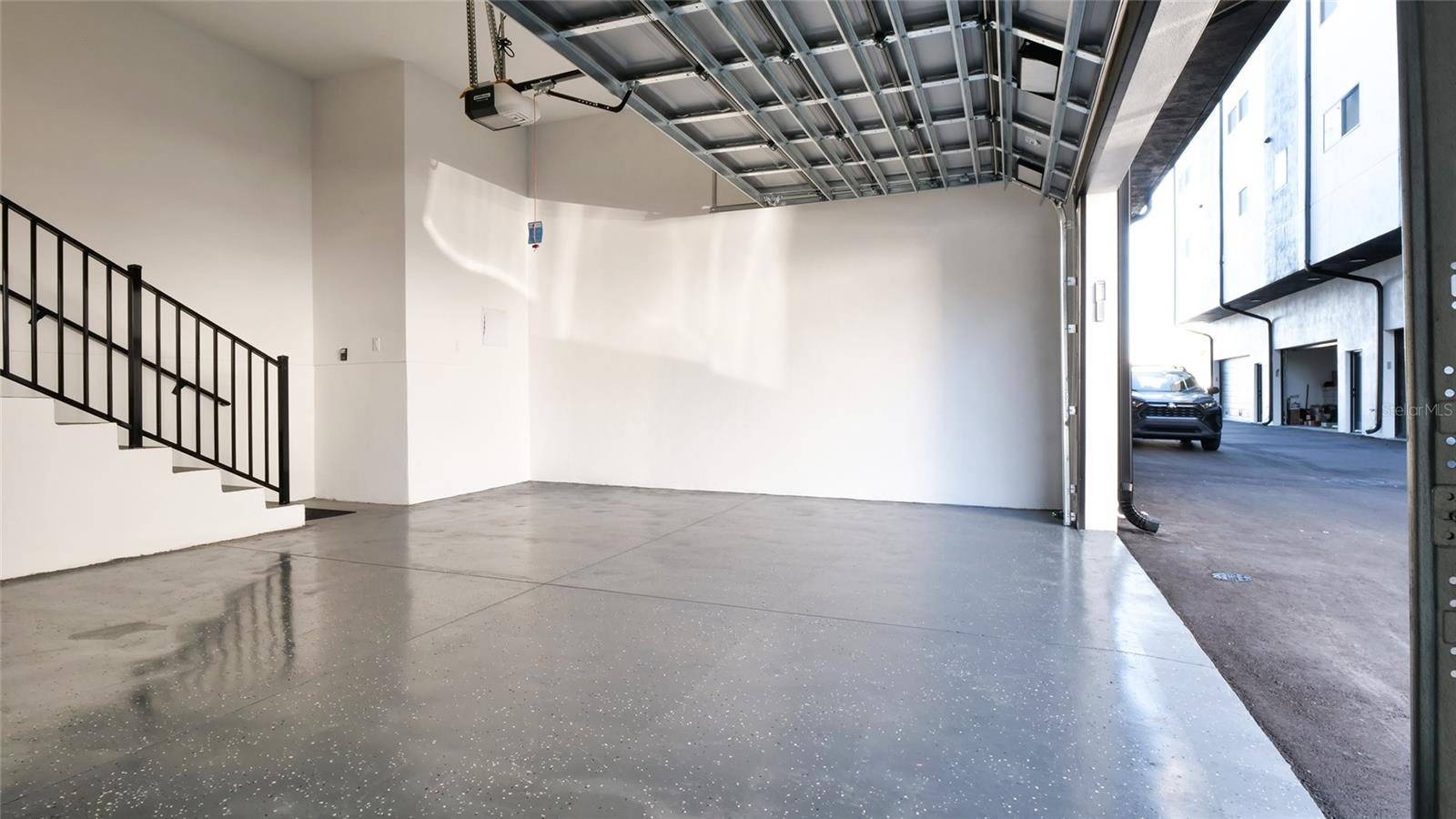 4TH STREET GARDENS - Residential