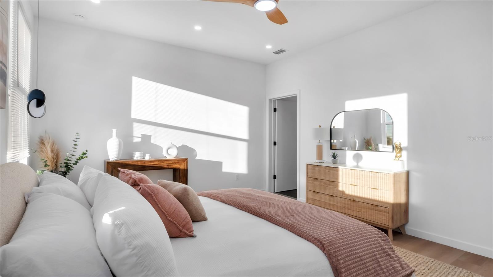 4TH STREET GARDENS - Residential