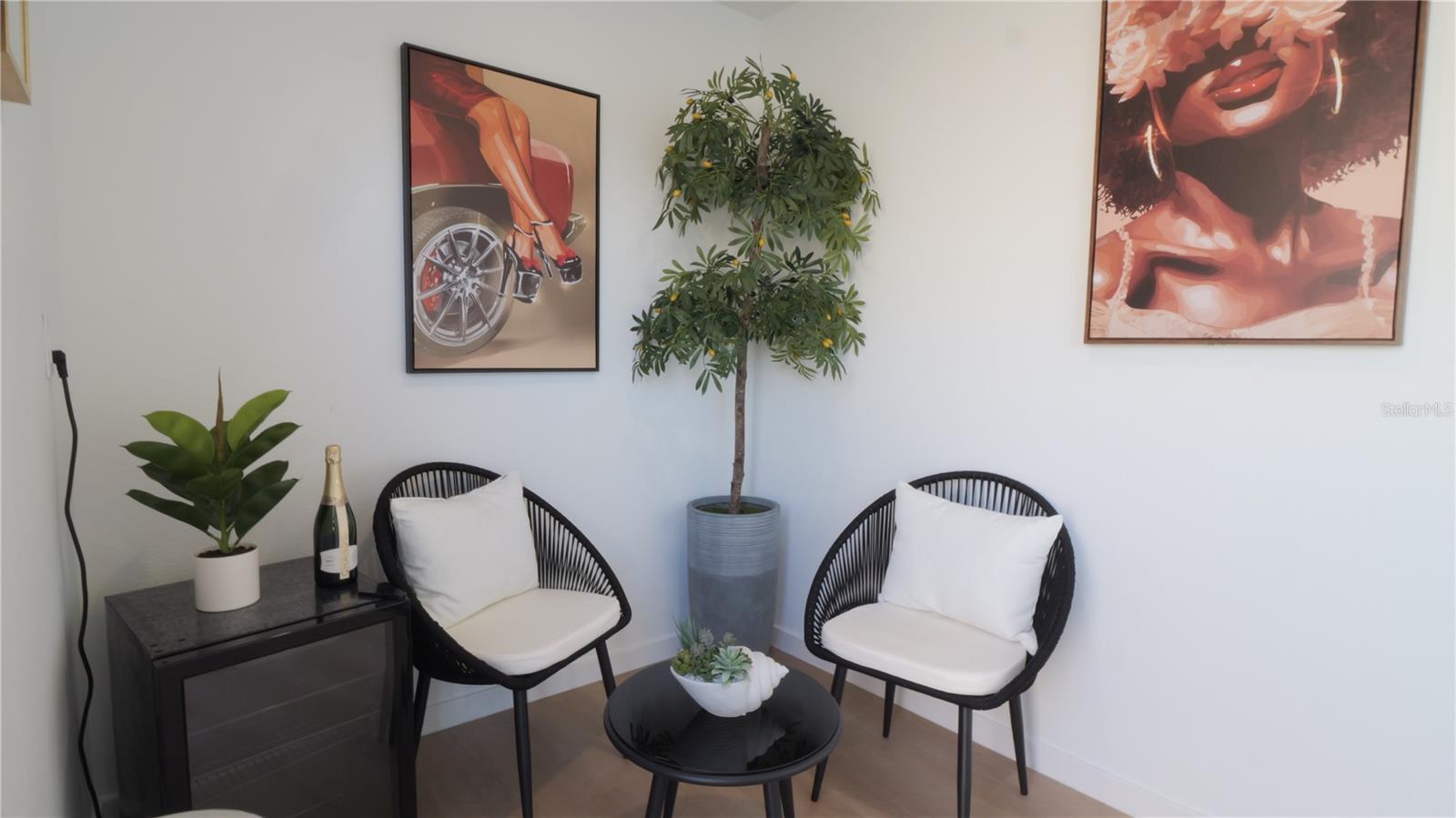 4TH STREET GARDENS - Residential