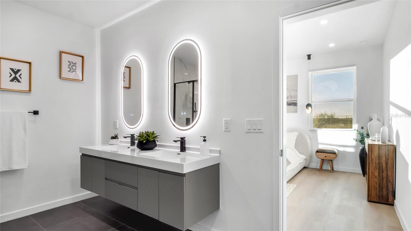 4TH STREET GARDENS - Residential