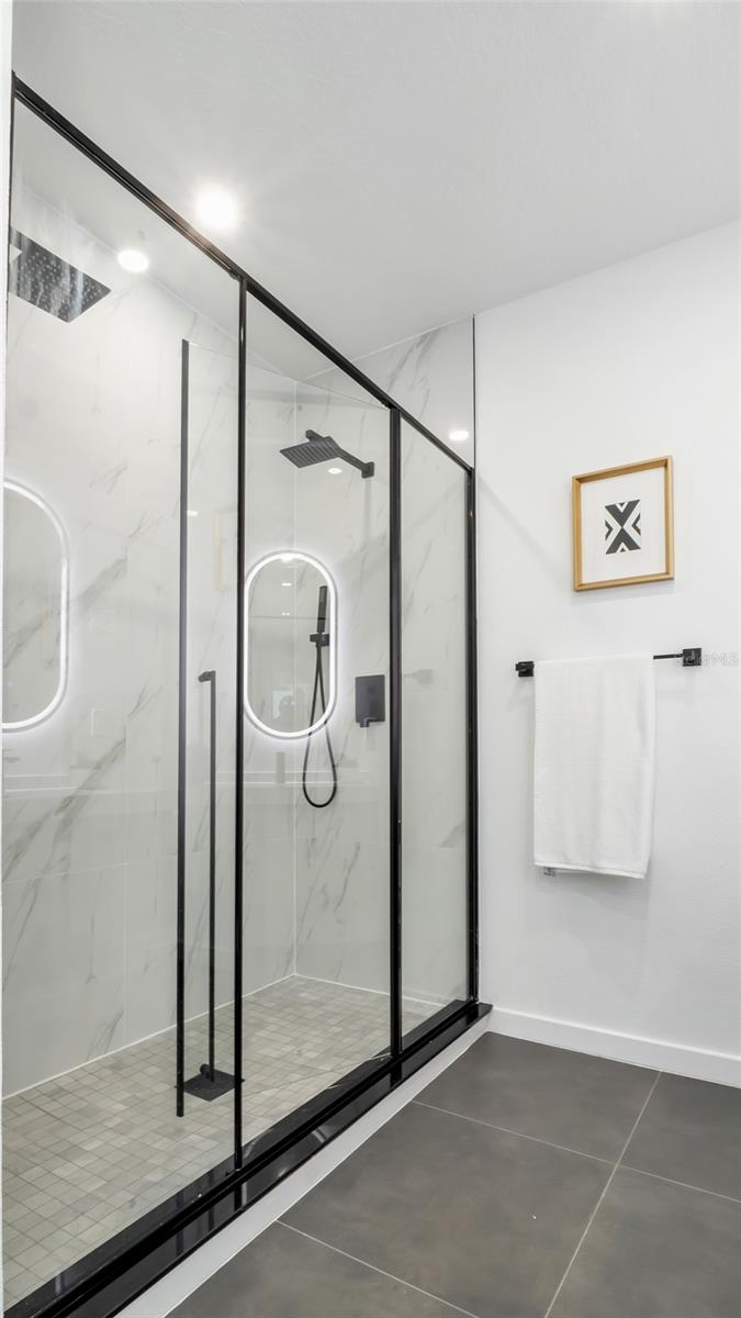 4TH STREET GARDENS - Residential